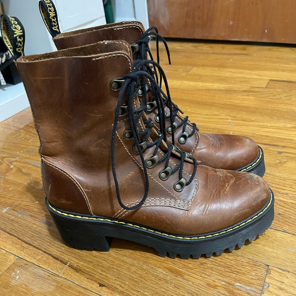 Dr. Martens Leona women’s boot